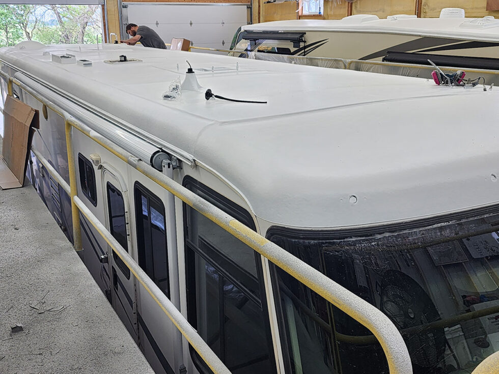 newmar motorhome having roof repaired