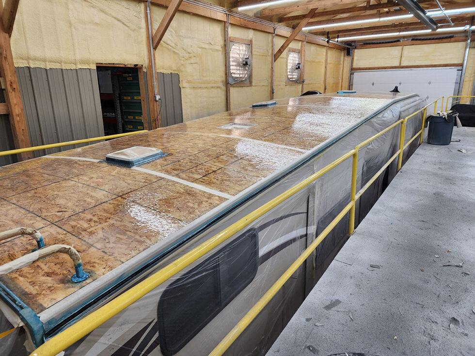 fifth wheel RV having roof repair done