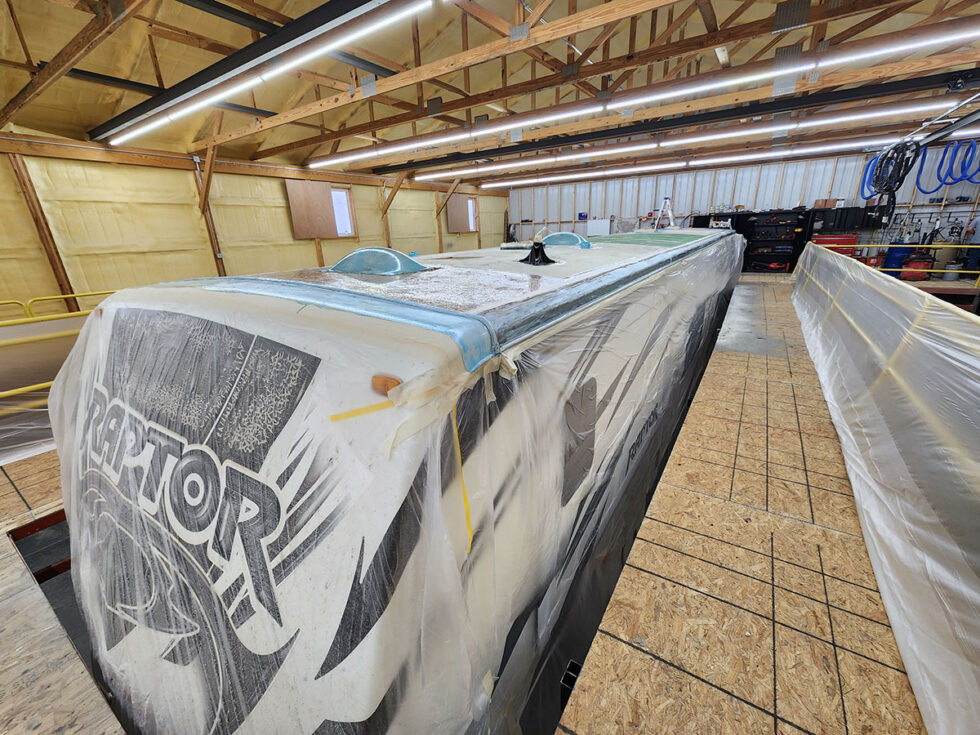 raptor fifth wheel roof repair being done