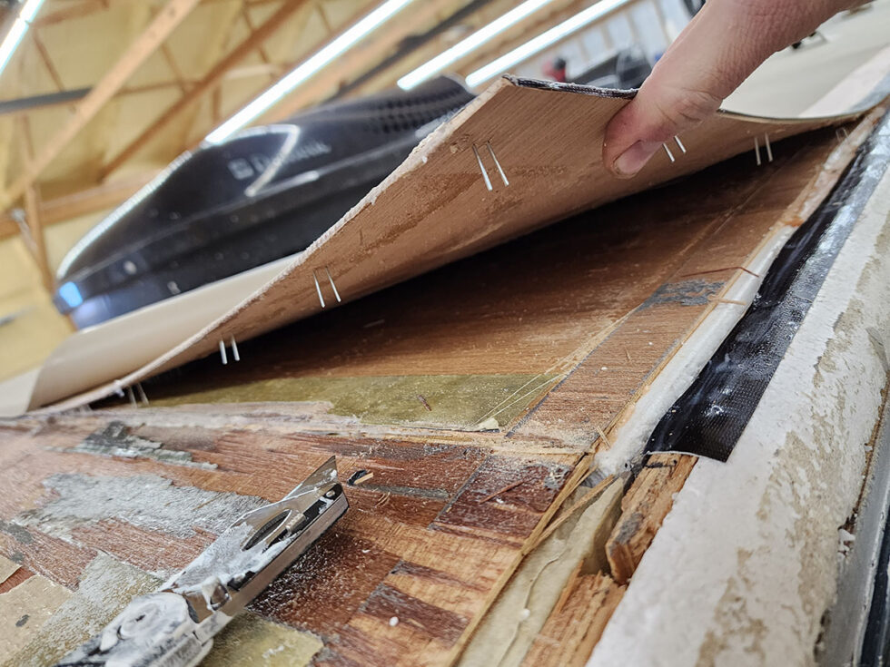 fifth wheel having roof repair