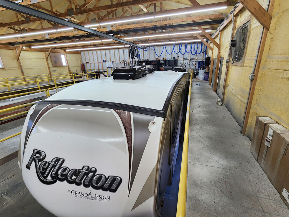 fifth wheel RV having roof repair done