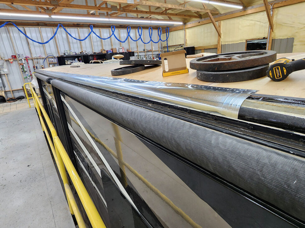 fifth wheel having roof repair