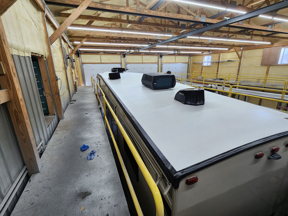 fifth wheel RV having roof repair done