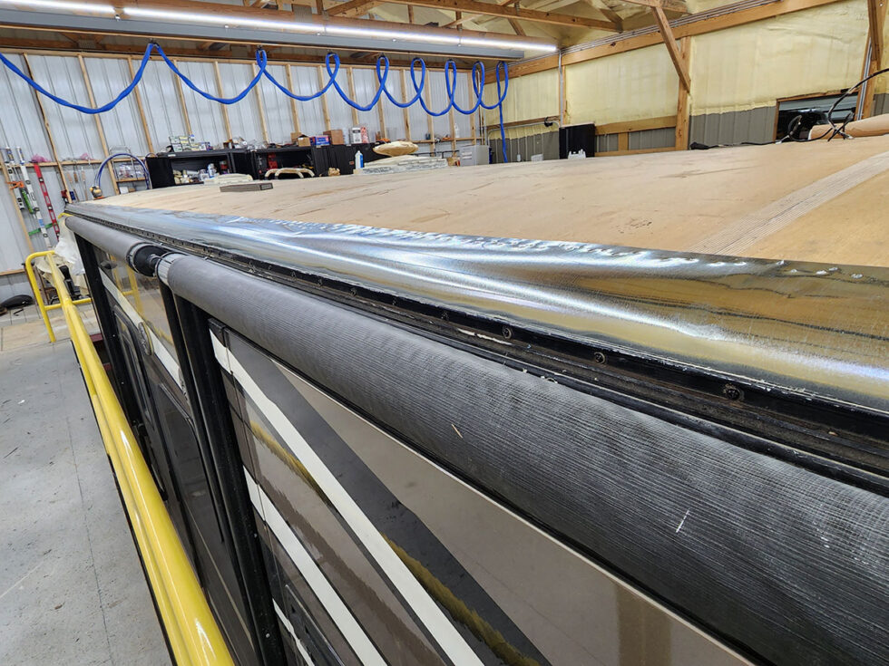 fifth wheel having roof repair