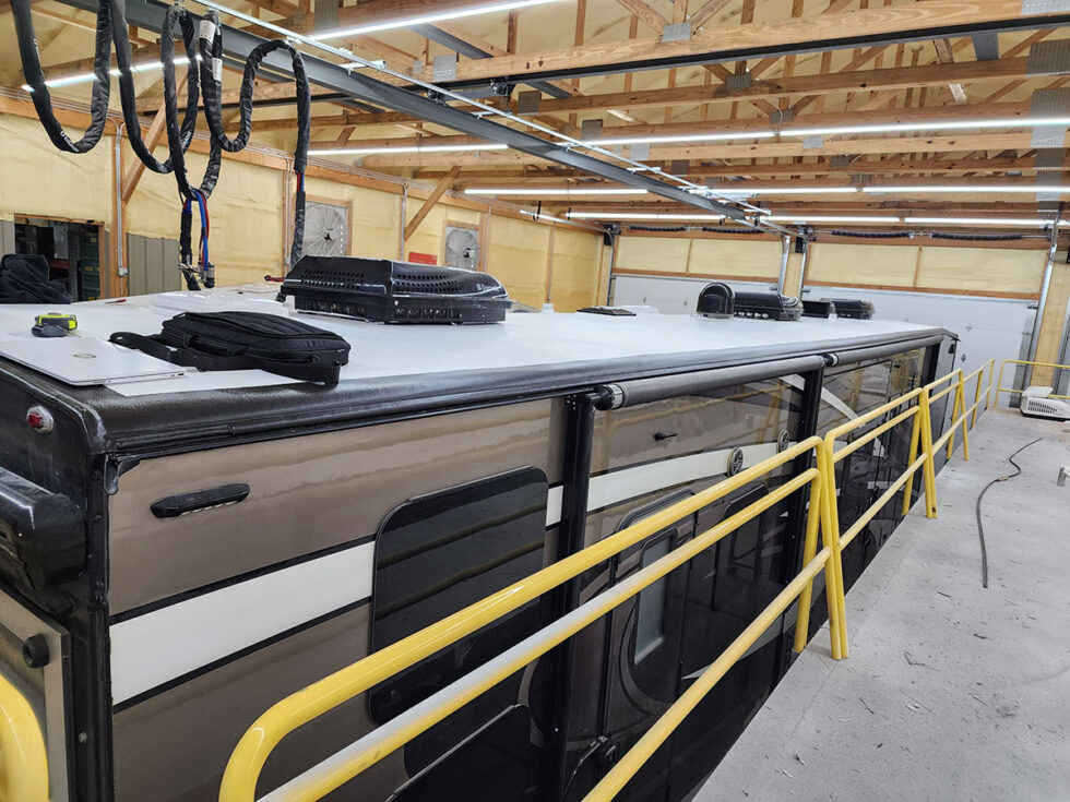 fifth wheel having roof repair