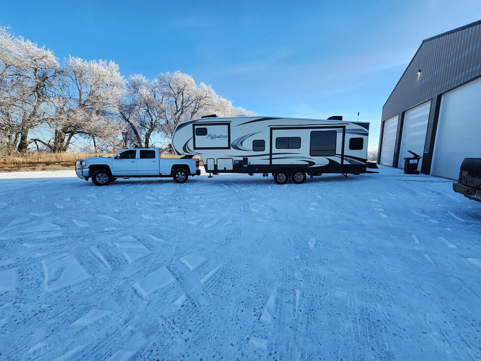 fifth wheel rv roof being repaired