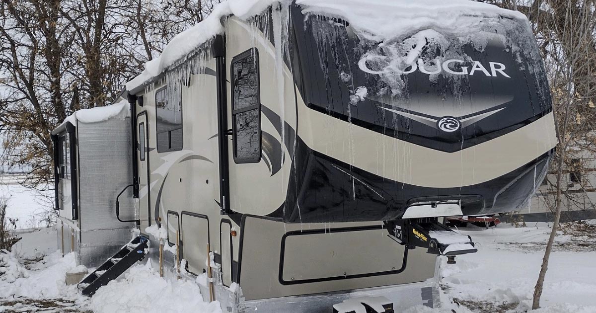 rv out in winter elements