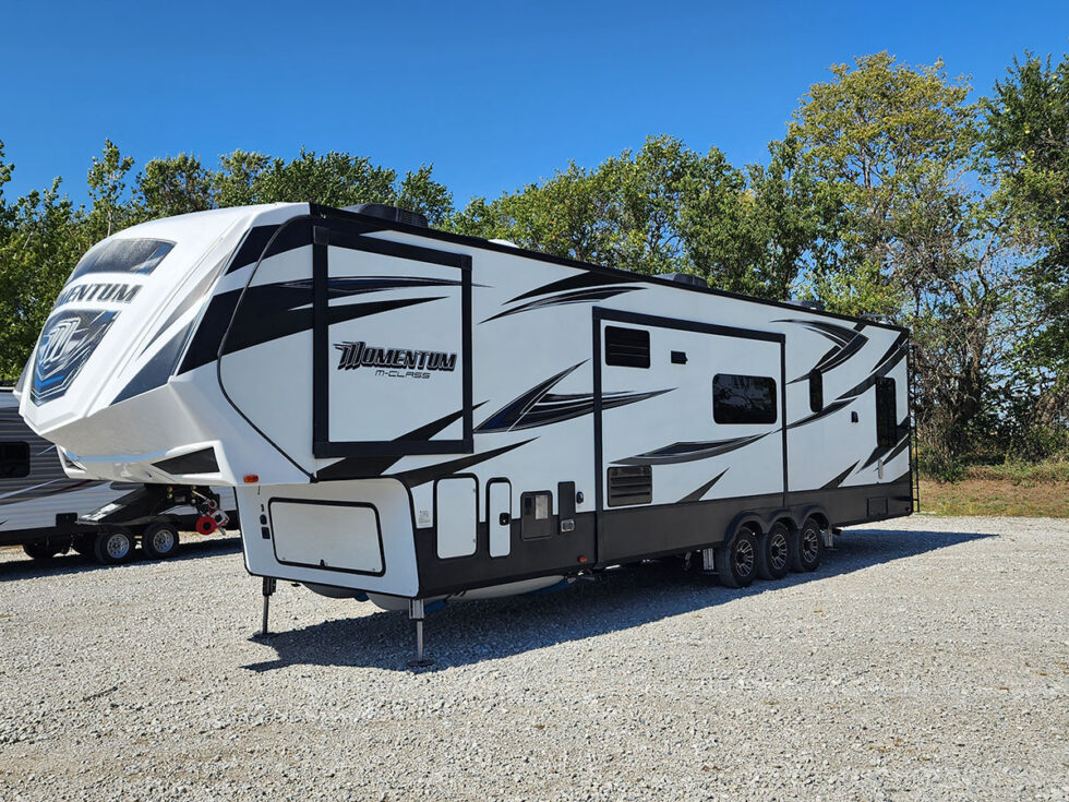 Fifth Wheel RV